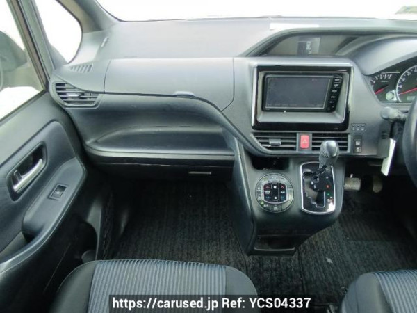 Used 2015 AT toyota noah ZRR80W Image[18]