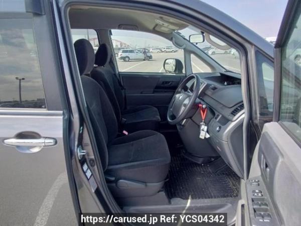 Used 2010 AT toyota noah ZRR75G Image[13]
