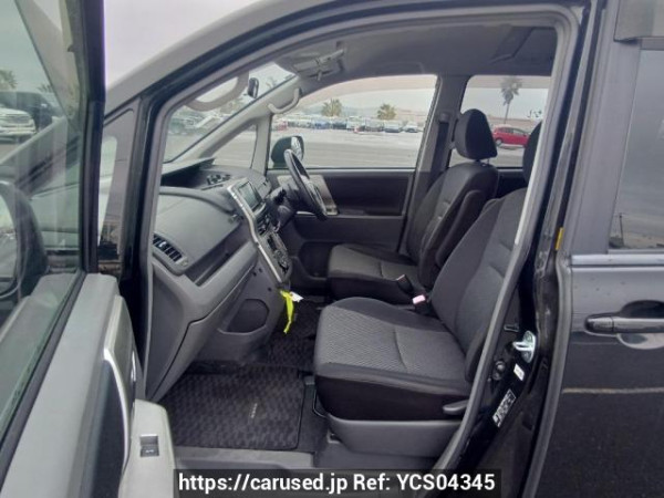 Used 2007 AT toyota noah ZRR75W Image[13]