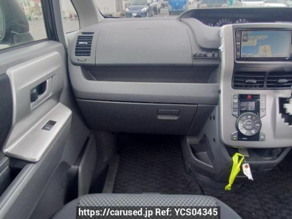 Used 2007 AT toyota noah ZRR75W Image[19]