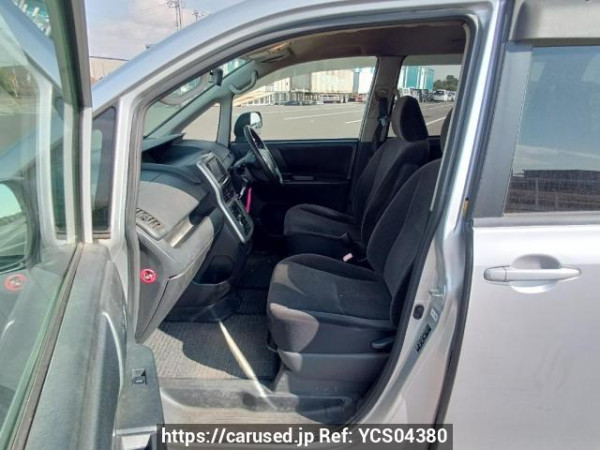 Used 2010 AT toyota noah ZRR75G Image[14]