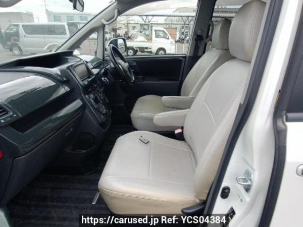 Used 2010 AT toyota voxy ZRR70W Image[13]