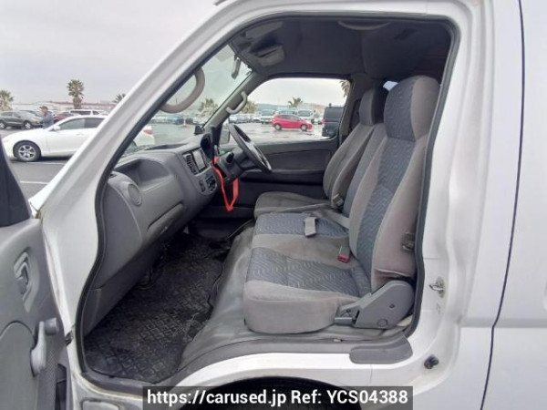 Used 2004 AT nissan caravan-van CWGE25 Image[13]