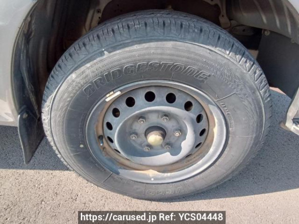 Used 2004 AT toyota regiusace-van TRH102V Image[26]