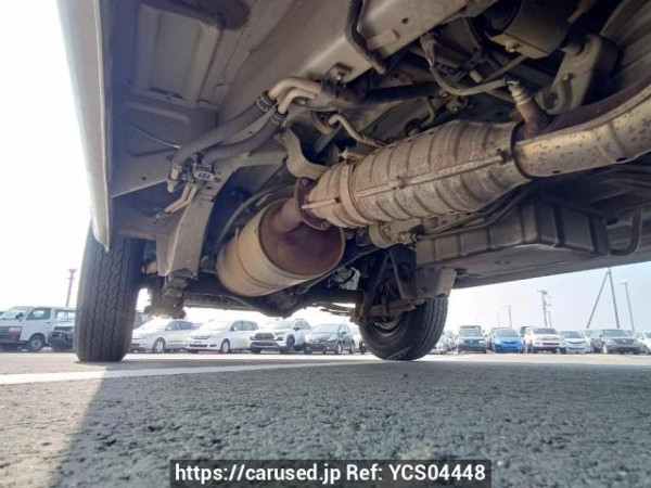 Used 2004 AT toyota regiusace-van TRH102V Image[32]