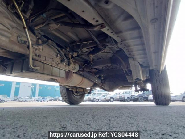 Used 2004 AT toyota regiusace-van TRH102V Image[33]