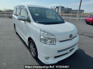 Toyota Voxy ZRR70W