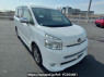 Used 2009 AT toyota voxy ZRR70W Image[0]