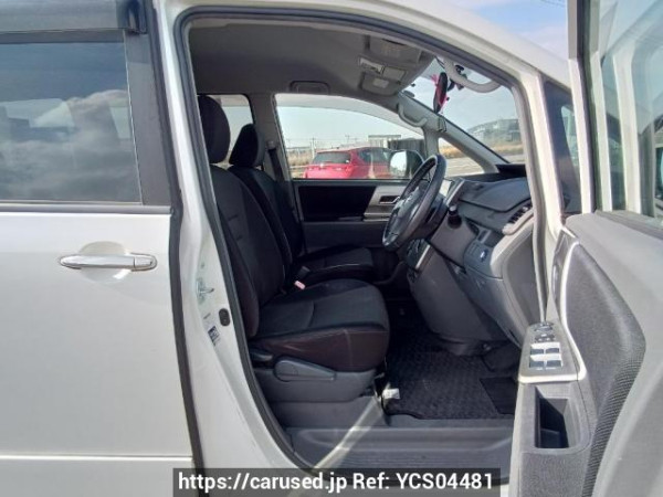 Used 2009 AT toyota voxy ZRR70W Image[13]