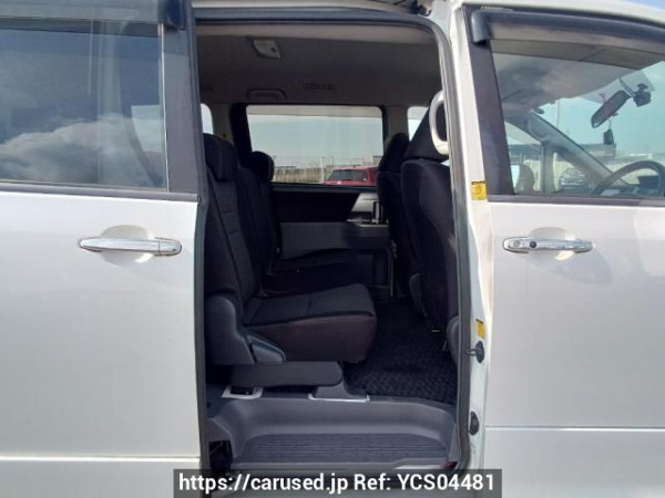 Used 2009 AT toyota voxy ZRR70W Image[15]