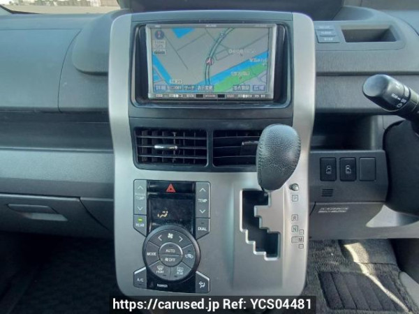 Used 2009 AT toyota voxy ZRR70W Image[23]