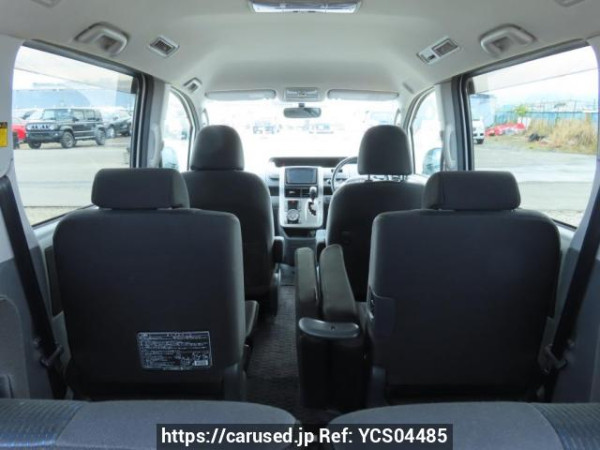 Used 2007 AT toyota voxy ZRR70W Image[9]