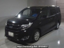 Toyota Noah ZWR80G