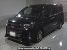 Toyota Noah ZWR80W