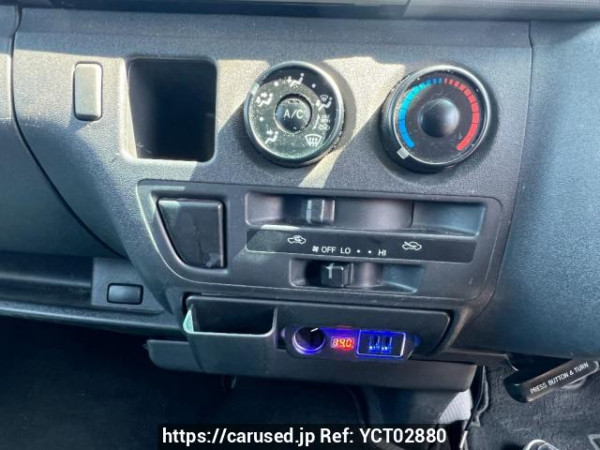 Used 2004 AT toyota hiace-van TRH200V Image[22]