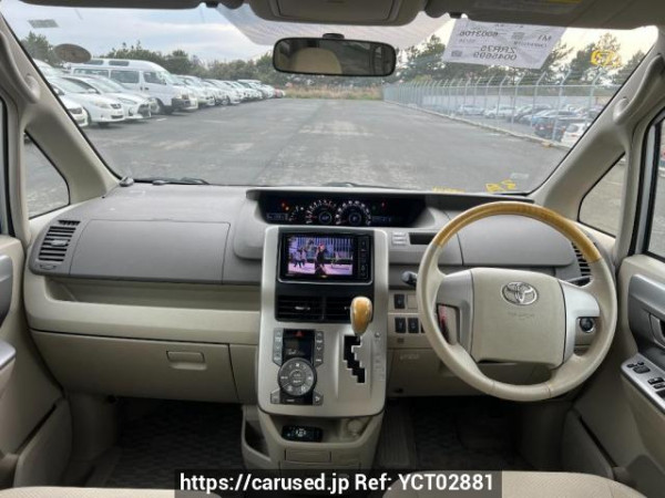 Used 2009 AT toyota noah ZRR75W Image[14]
