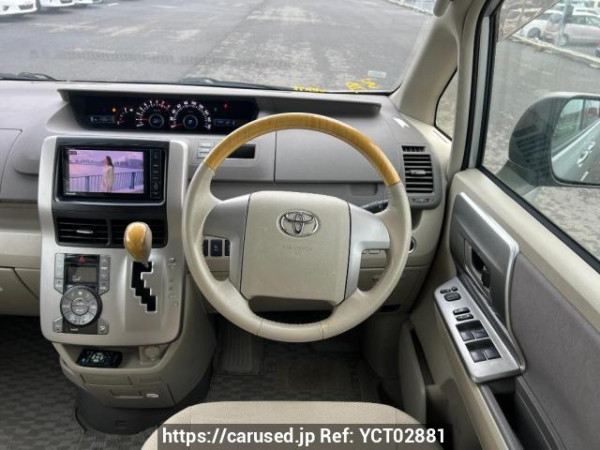 Used 2009 AT toyota noah ZRR75W Image[16]