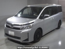 Toyota Voxy ZRR80G