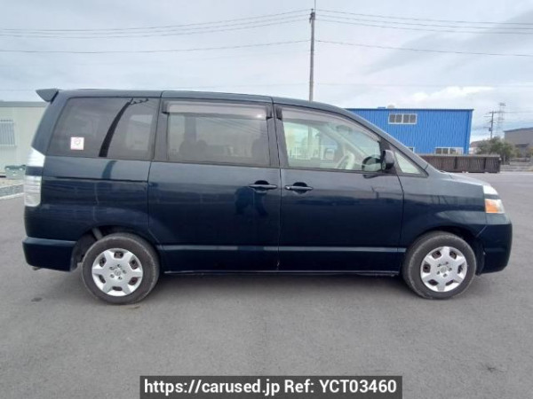 Used 2004 AT toyota voxy AZR60G Image[7]