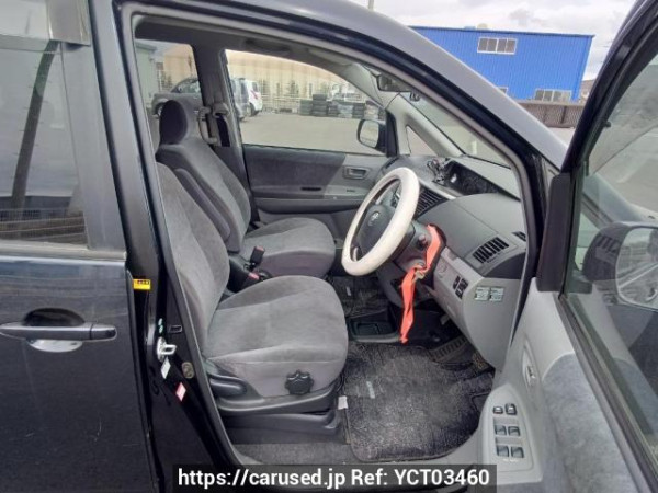Used 2004 AT toyota voxy AZR60G Image[13]
