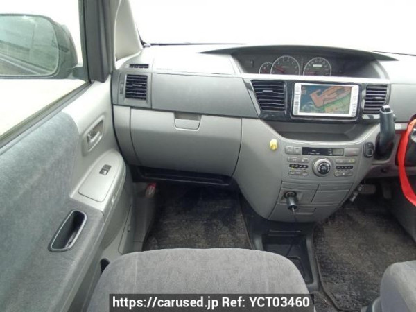 Used 2004 AT toyota voxy AZR60G Image[19]