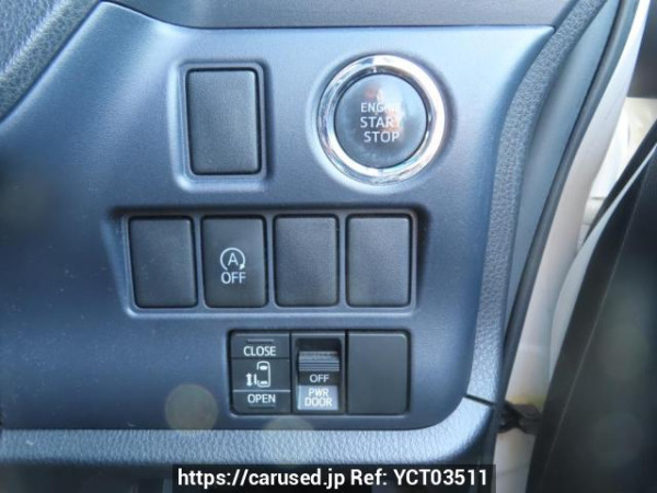 Used 2015 AT toyota noah ZRR80G Image[32]