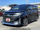 Toyota Noah DBA-ZRR80W