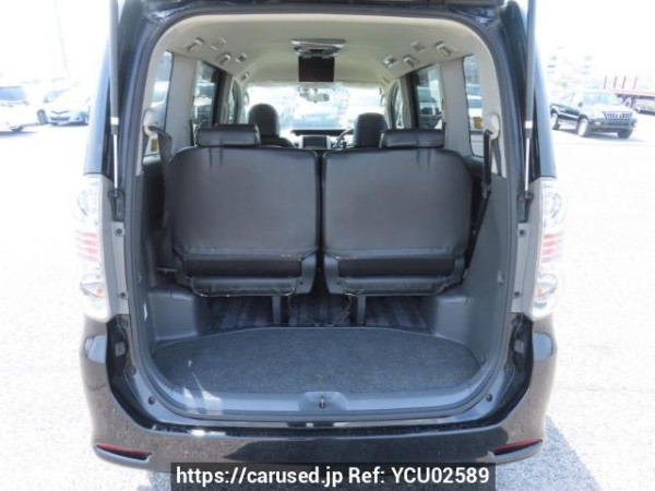 Used 2009 AT toyota voxy ZRR70W Image[8]