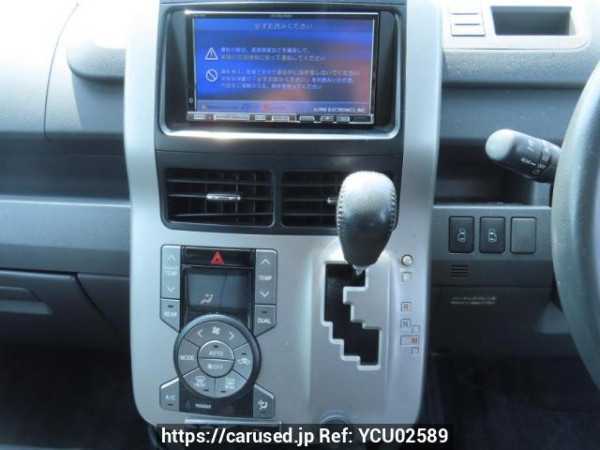 Used 2009 AT toyota voxy ZRR70W Image[26]