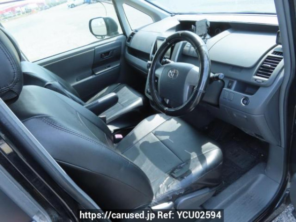 Used 2009 AT toyota noah ZRR70G Image[16]