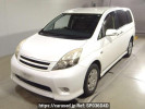 Toyota Isis ZGM15W