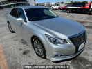 Toyota Crown Hybrid AWS210