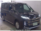 Toyota Noah ZWR95W