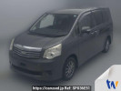 Toyota Noah ZRR70G