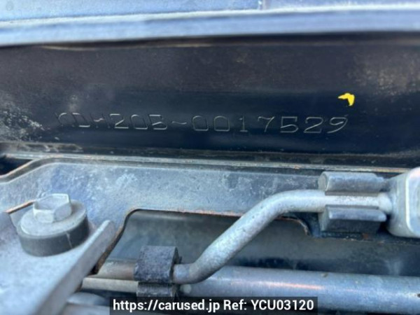 Used 2005 AT toyota regiusace-van KDH205V Image[13]