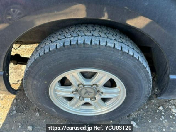 Used 2005 AT toyota regiusace-van KDH205V Image[16]