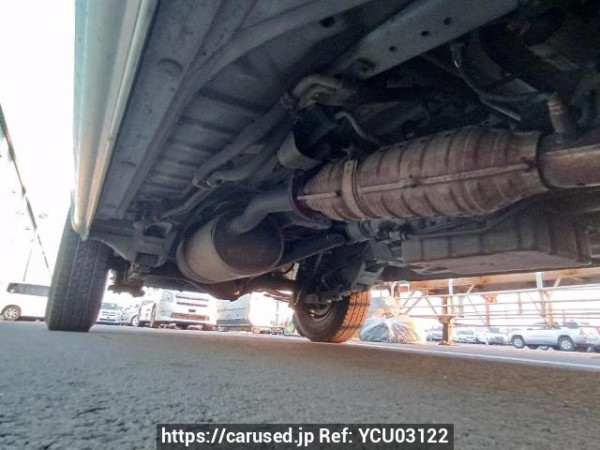 Used 2004 AT toyota hiace-van TRH112V Image[33]