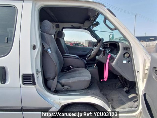 Used 2004 AT toyota hiace-van TRH112V Image[12]