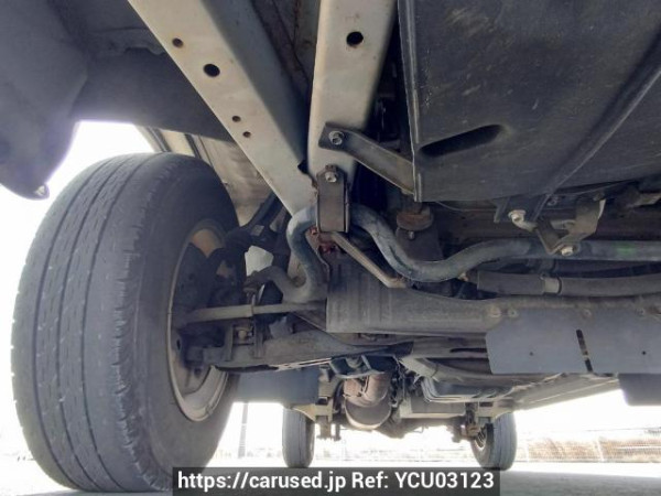 Used 2004 AT toyota hiace-van TRH112V Image[31]