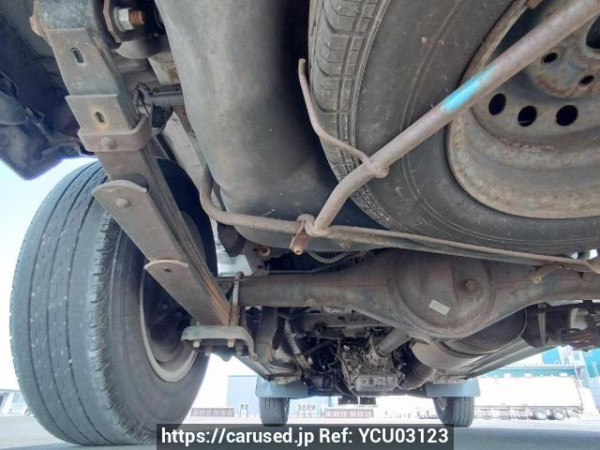 Used 2004 AT toyota hiace-van TRH112V Image[37]