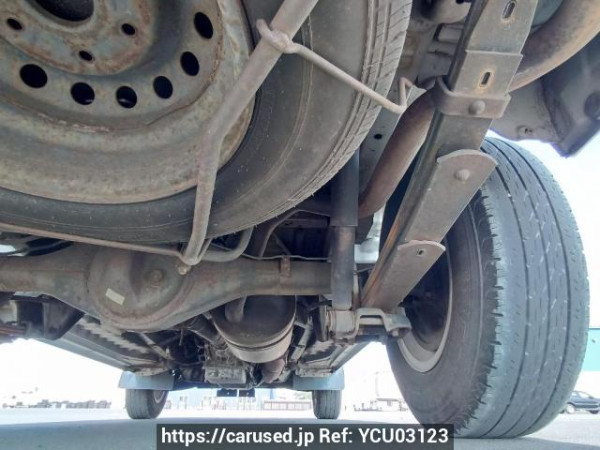 Used 2004 AT toyota hiace-van TRH112V Image[38]