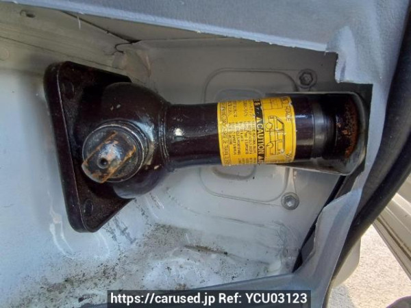 Used 2004 AT toyota hiace-van TRH112V Image[41]