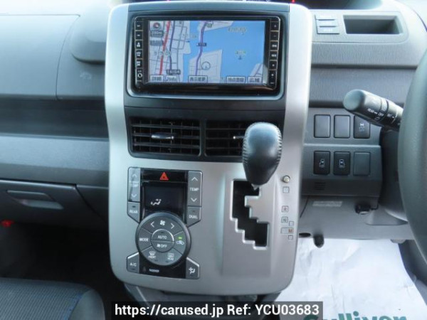 Used 2010 AT toyota voxy ZRR70W Image[26]