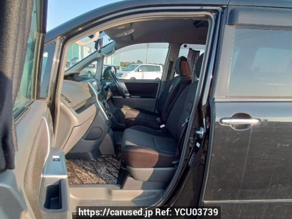 Used 2008 AT toyota voxy ZRR70W Image[13]