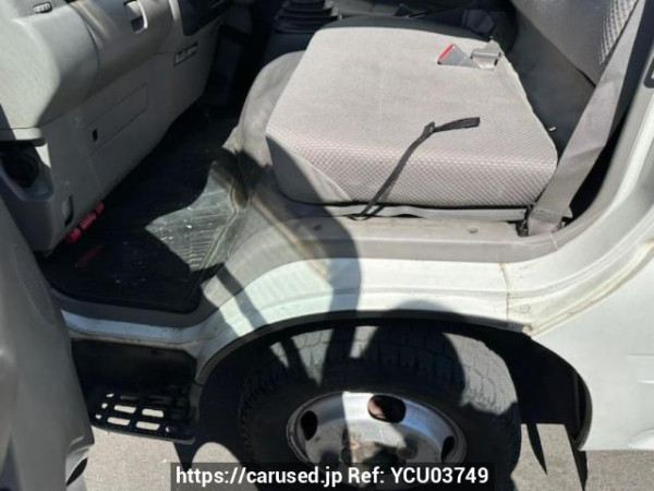 Used 2005 MT toyota dyna-route-van XZU308V Image[10]