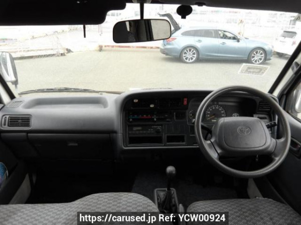 Used 2003 MT toyota regiusace-van LH172V Image[18]