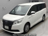 Used 2015 AT toyota noah ZWR80G Image[0]