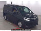 Toyota Voxy ZRR80G