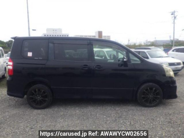 Used 2010 AT toyota noah ZRR75W Image[7]