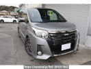 Toyota Noah ZRR80W